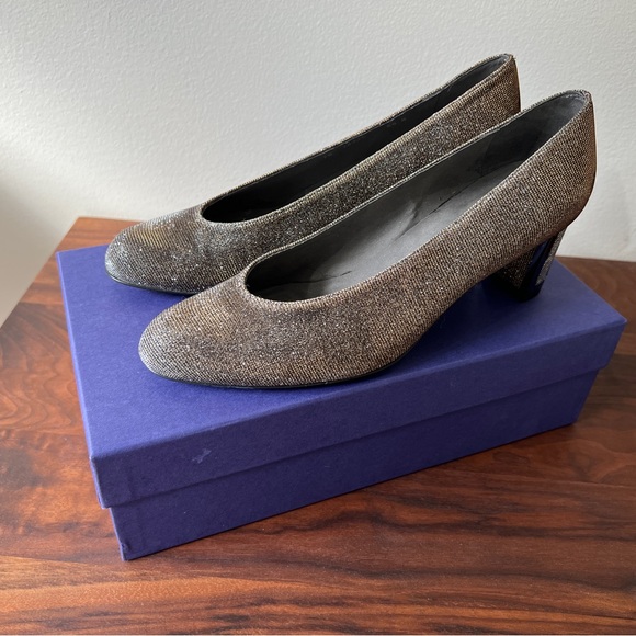 Stuart weitzman metallic pump 6 1/2 M - Picture 1 of 9